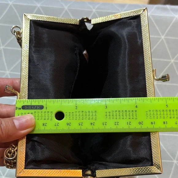 Vintage Black and Gold Chain Clutch - Picture 6 of 6